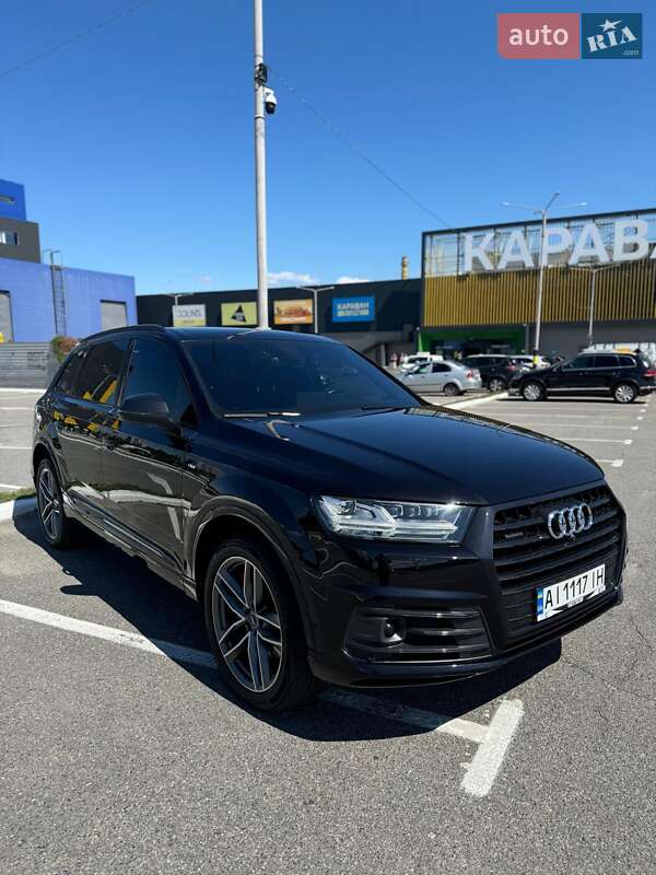 Позашляховик / Кросовер Audi Q7 2018 в Києві