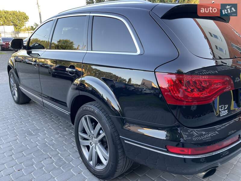 Внедорожник / Кроссовер Audi Q7 2014 в Виннице