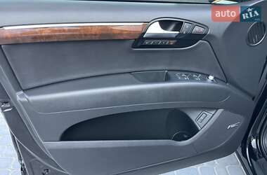 Позашляховик / Кросовер Audi Q7 2014 в 