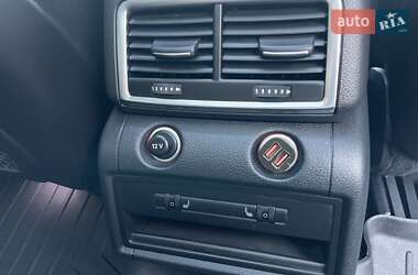 Позашляховик / Кросовер Audi Q7 2014 в 