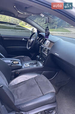 Позашляховик / Кросовер Audi Q7 2006 в 