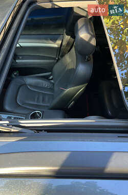 Позашляховик / Кросовер Audi Q7 2015 в 