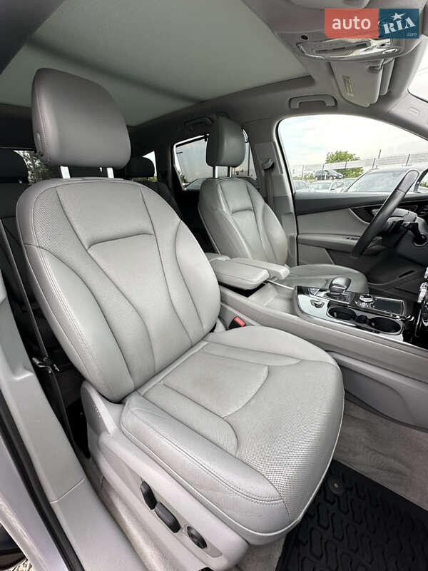 Позашляховик / Кросовер Audi Q7 2016 в Івано-Франківську