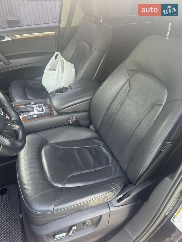 Внедорожник / Кроссовер Audi Q7 2013 в Луцке
