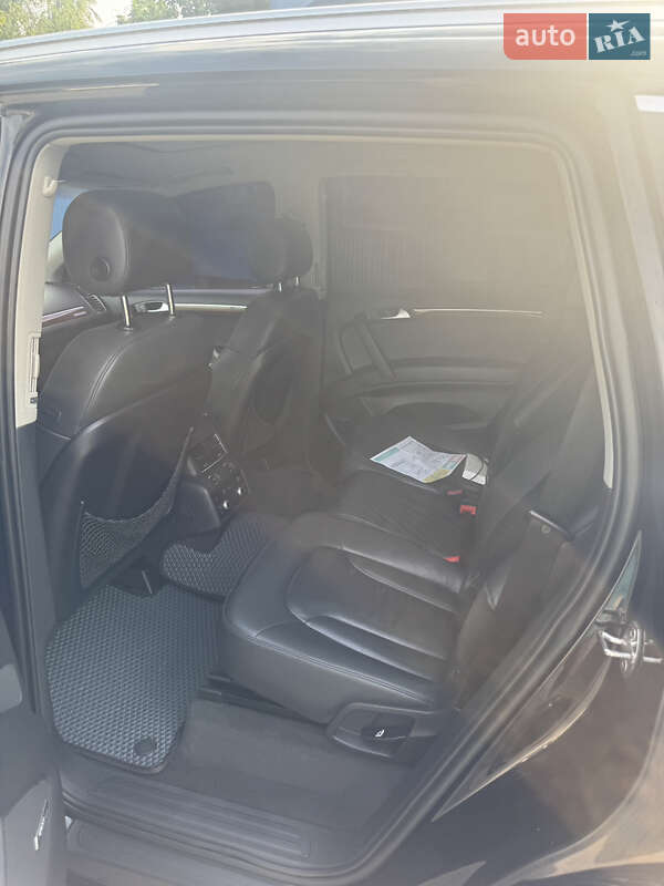 Внедорожник / Кроссовер Audi Q7 2013 в Луцке