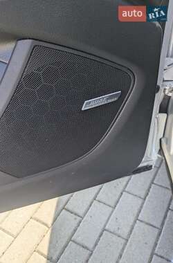 Позашляховик / Кросовер Audi Q7 2014 в 