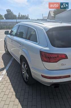 Позашляховик / Кросовер Audi Q7 2014 в 
