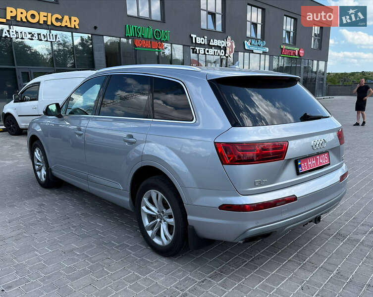 Позашляховик / Кросовер Audi Q7 2016 в Тернополі