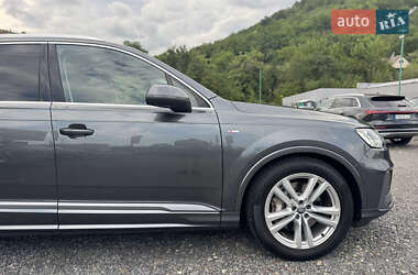 Внедорожник / Кроссовер Audi Q7 2020 в 