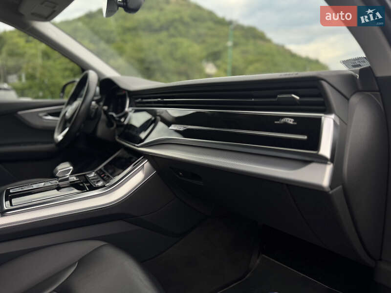 Позашляховик / Кросовер Audi Q7 2020 в Мукачевому