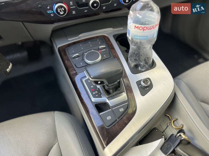 Позашляховик / Кросовер Audi Q7 2016 в Івано-Франківську