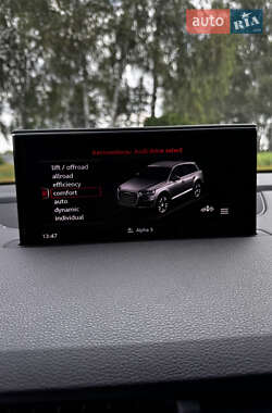 Внедорожник / Кроссовер Audi Q7 2017 в 