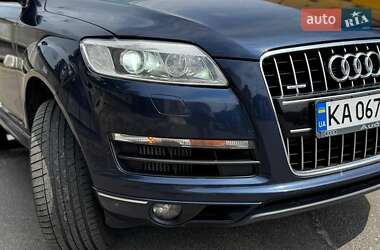 Внедорожник / Кроссовер Audi Q7 2013 в 