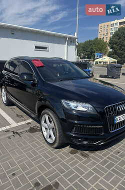 Позашляховик / Кросовер Audi Q7 2013 в Києві