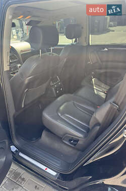 Позашляховик / Кросовер Audi Q7 2013 в 