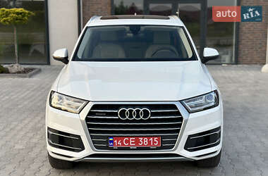 Позашляховик / Кросовер Audi Q7 2018 в 