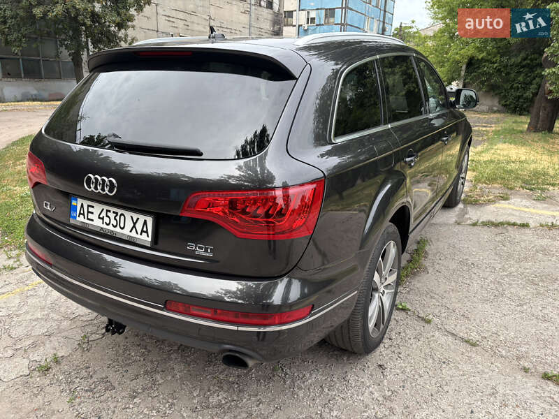 Позашляховик / Кросовер Audi Q7 2014 в Кам'янському