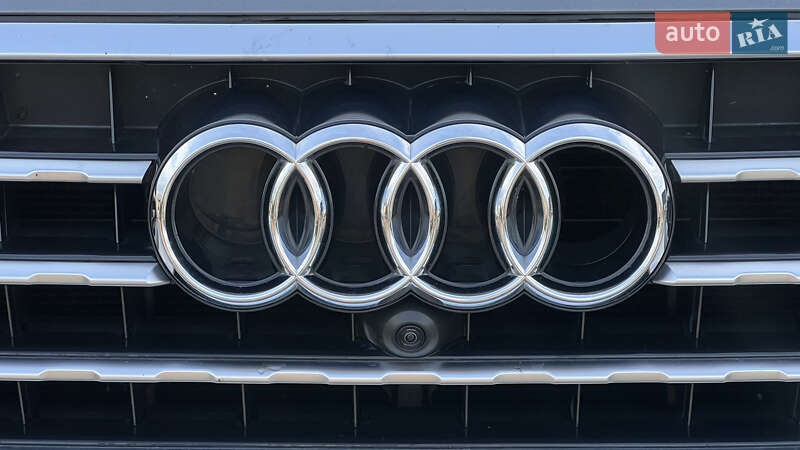 Позашляховик / Кросовер Audi Q7 2016 в Луцьку