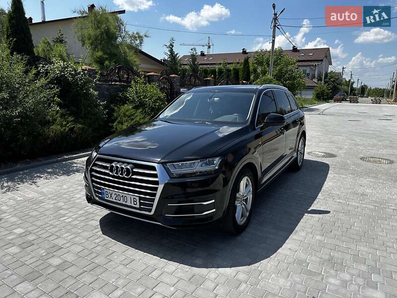 Позашляховик / Кросовер Audi Q7 2015 в Хмельницькому