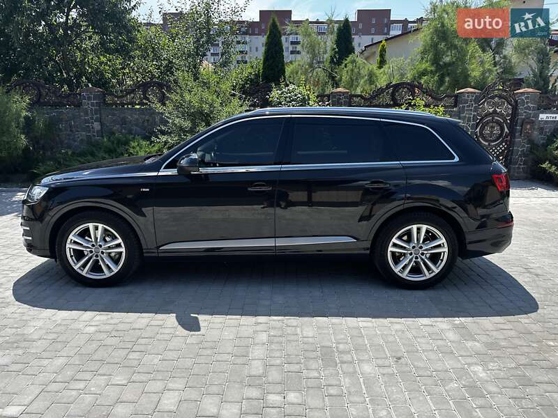 Позашляховик / Кросовер Audi Q7 2015 в Хмельницькому