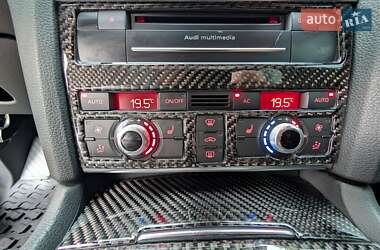 Позашляховик / Кросовер Audi Q7 2011 в 