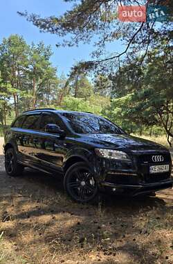 Позашляховик / Кросовер Audi Q7 2013 в 