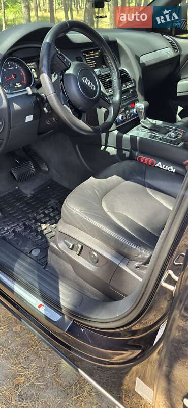 Внедорожник / Кроссовер Audi Q7 2013 в Днепре