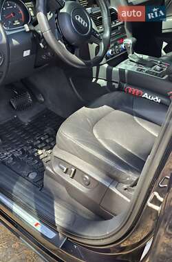 Позашляховик / Кросовер Audi Q7 2013 в 