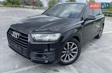Внедорожник / Кроссовер Audi Q7 2019 в Киеве