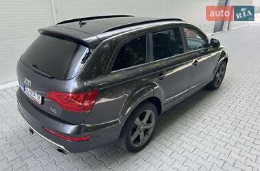 Внедорожник / Кроссовер Audi Q7 2014 в 