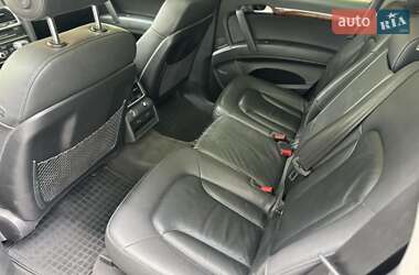 Внедорожник / Кроссовер Audi Q7 2014 в 