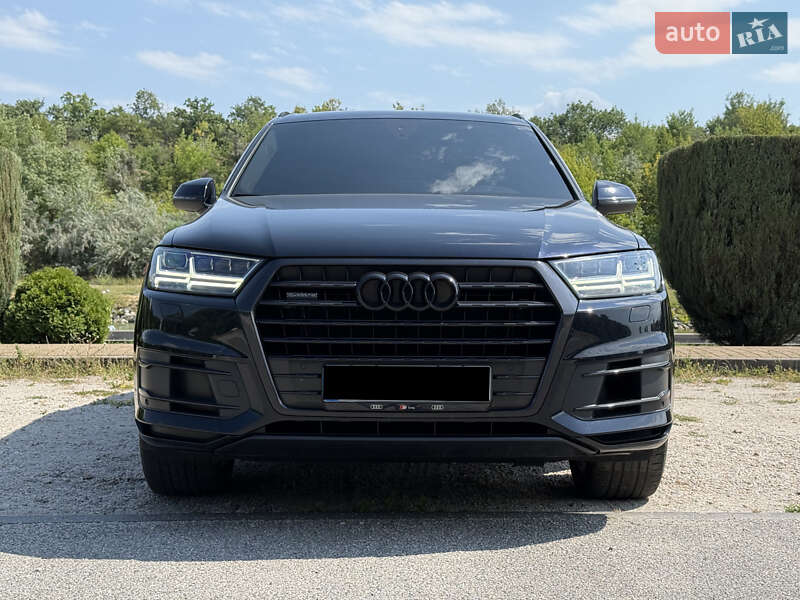 Позашляховик / Кросовер Audi Q7 2016 в Дніпрі