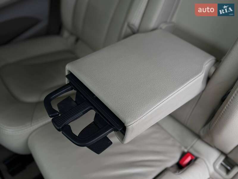 Позашляховик / Кросовер Audi Q7 2007 в Києві