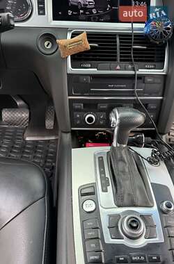 Позашляховик / Кросовер Audi Q7 2014 в 