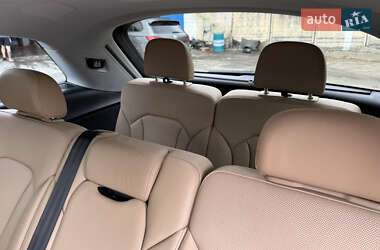 Позашляховик / Кросовер Audi Q7 2021 в 