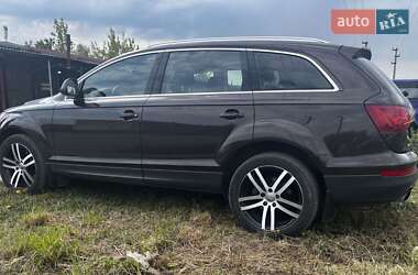 Внедорожник / Кроссовер Audi Q7 2013 в 