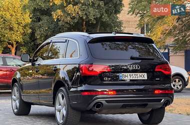 Внедорожник / Кроссовер Audi Q7 2011 в 