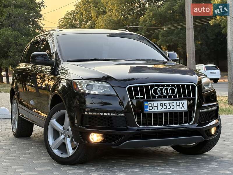Внедорожник / Кроссовер Audi Q7 2011 в 