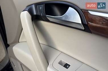 Внедорожник / Кроссовер Audi Q7 2011 в 