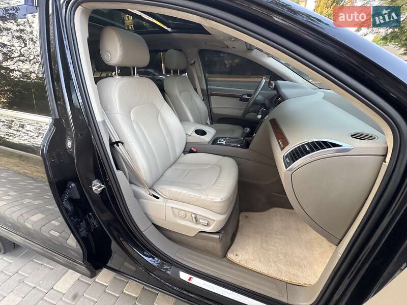 Внедорожник / Кроссовер Audi Q7 2011 в Одессе