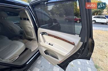 Внедорожник / Кроссовер Audi Q7 2011 в 