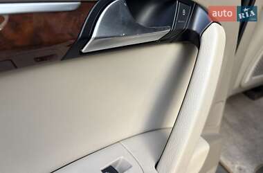 Внедорожник / Кроссовер Audi Q7 2011 в 