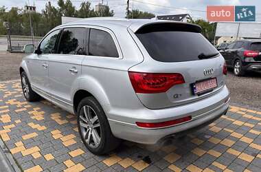 Внедорожник / Кроссовер Audi Q7 2015 в 