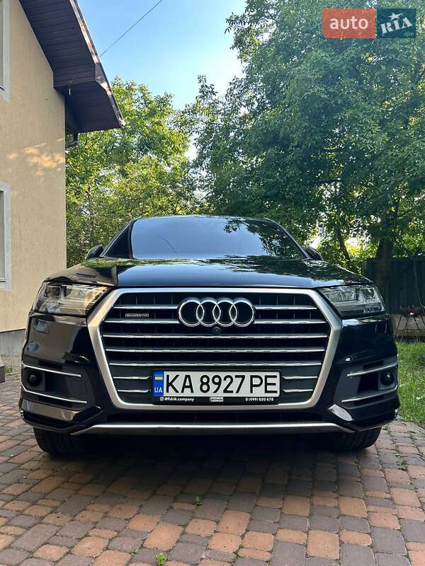 Внедорожник / Кроссовер Audi Q7 2017 в Киеве