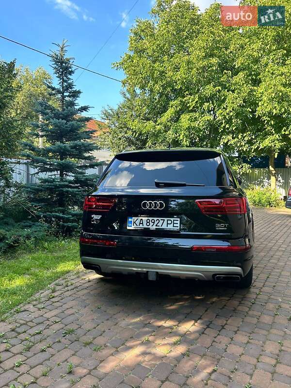 Внедорожник / Кроссовер Audi Q7 2017 в Киеве