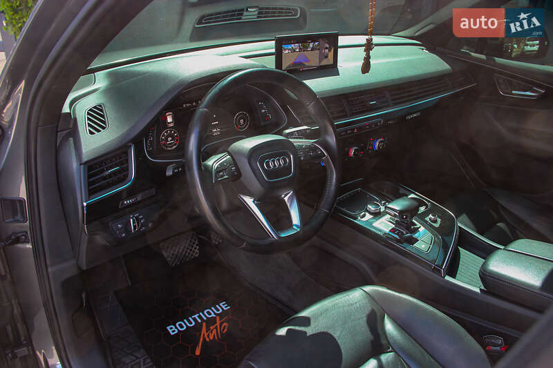 Внедорожник / Кроссовер Audi Q7 2016 в Одессе