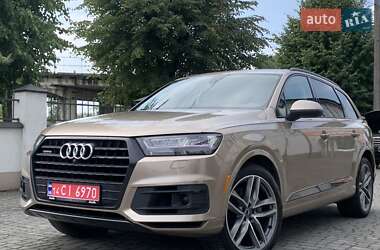 Внедорожник / Кроссовер Audi Q7 2017 в Дрогобыче