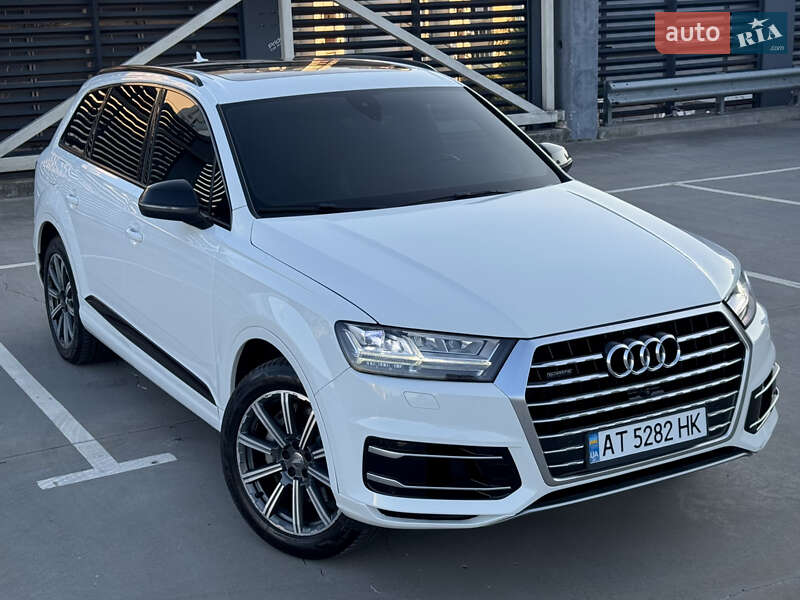 Внедорожник / Кроссовер Audi Q7 2016 в Киеве