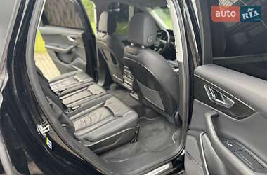 Внедорожник / Кроссовер Audi Q7 2020 в 