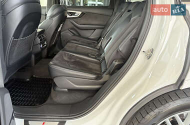 Внедорожник / Кроссовер Audi Q7 2015 в 